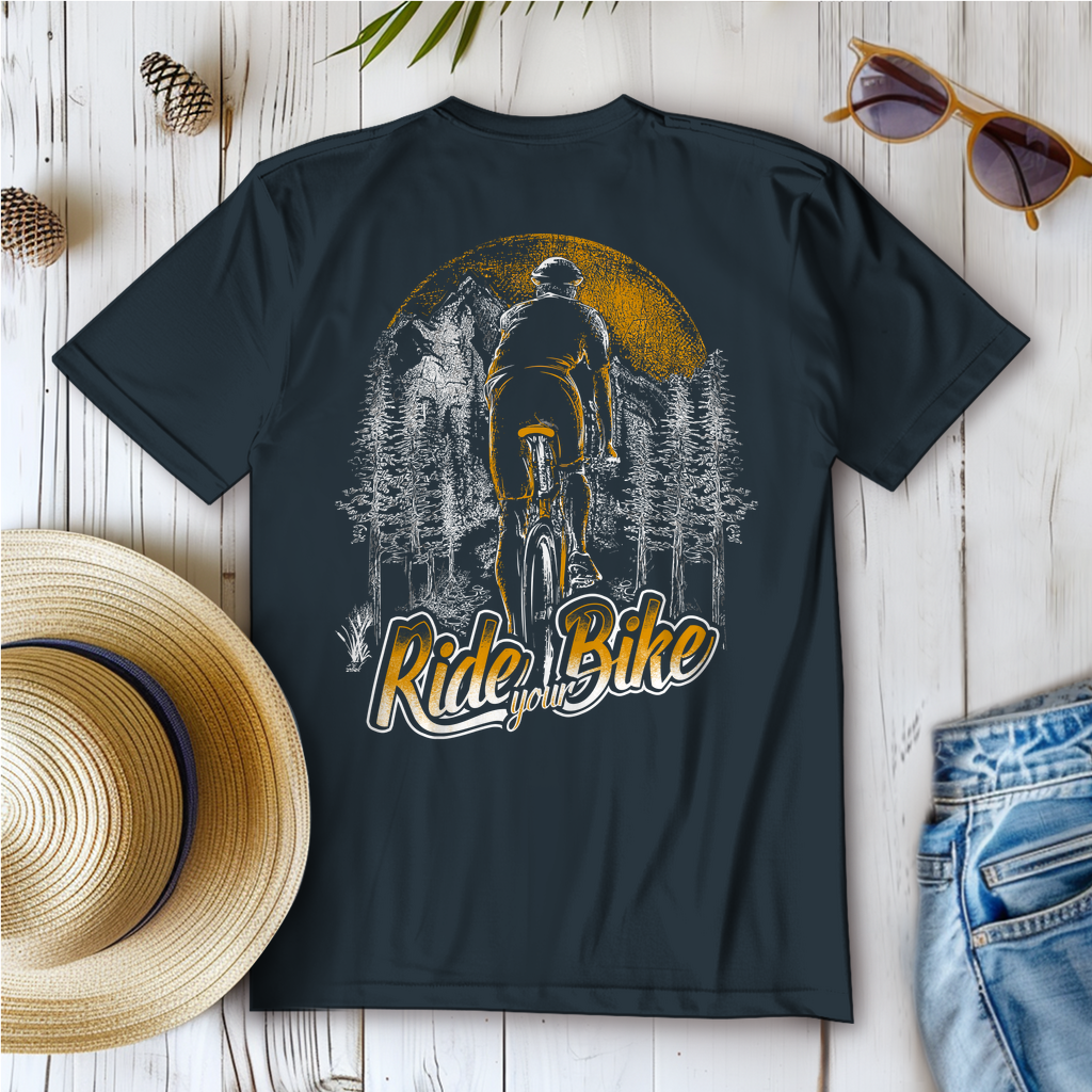 Ride Your Bike / Fahrradfahrer im Wald, Abenteuer Frauen T-Shirt